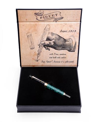 Piguet TAURUS Marble Vert Fountain Pen (Green)