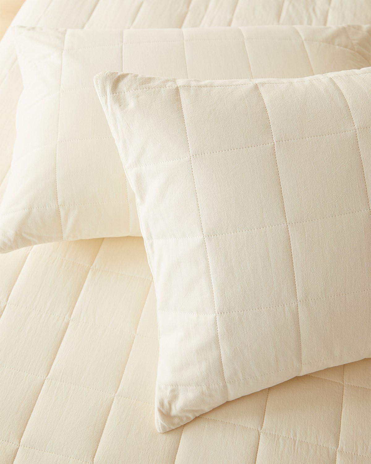 %100 Pamuk Kumaş Kapitoneli Ekru Çok Amaçlı Çift Kişilik Yatak Örtüsü Seti 1 Adet 250 x 230 / 2 Adet 50 x 70 cm
