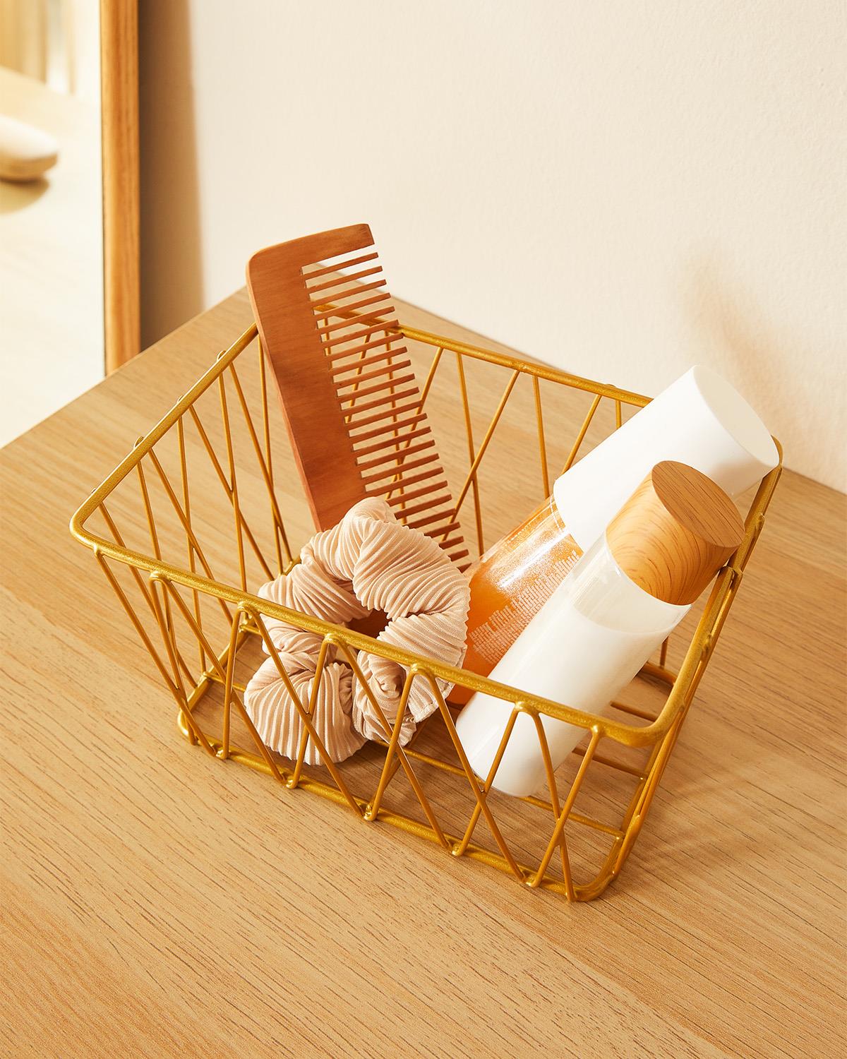 2li Altın Renk Metal Sepet Set 25 x 18.5 x 10.5 / 20.5 x 15.5 x 10 cm