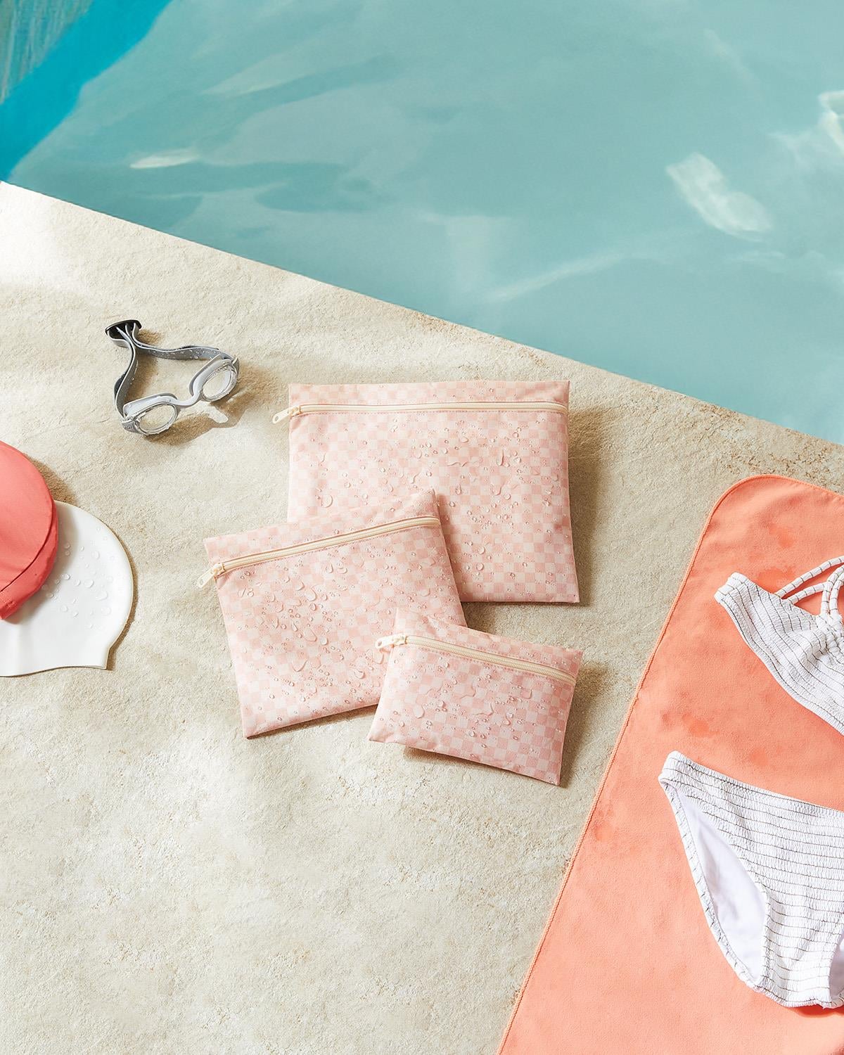 3lü Su Geçirmez Pvc Astarlı Pembe Dama Desen Islak Kuru Çantası 20 x 13 / 24 x 20 / 30 x 24 cm