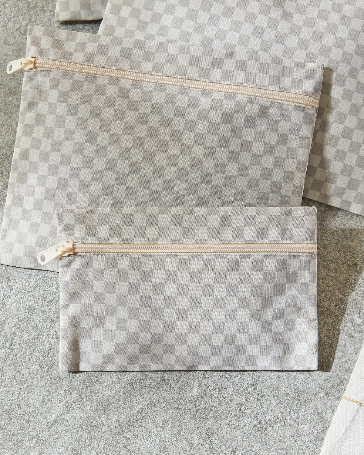 5li Su Geçirmez Pvc Astarlı Gri Dama Desen Islak Kuru Çanta Seti 20 x 13 / 24 x 20 / 30 x 24 / 28 x 30 / 30 x 36 cm