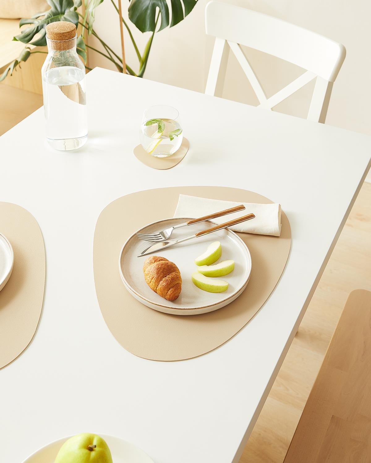 6lı Bej/Taş Renk Suni Deri Amerikan Servis Set 45 x 36 cm