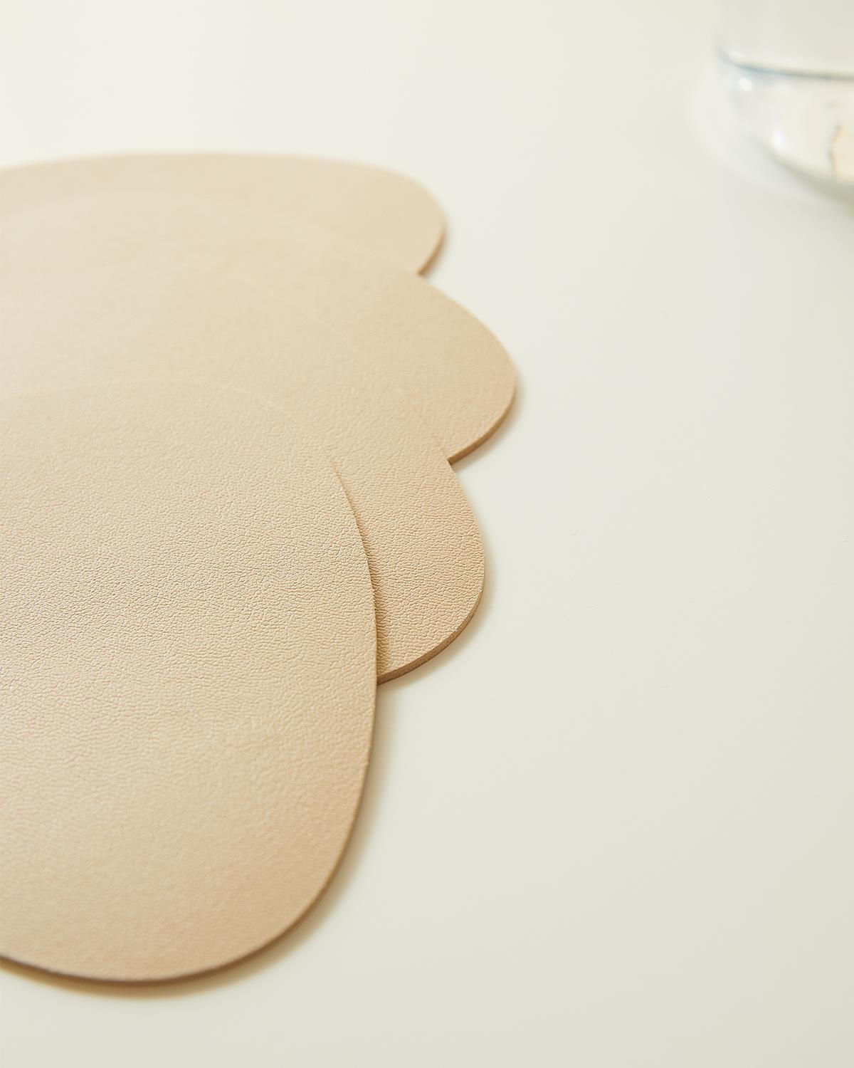 4lü Bej/Taş Renk Suni Deri Bardak Altlığı 13 x 11.5 cm