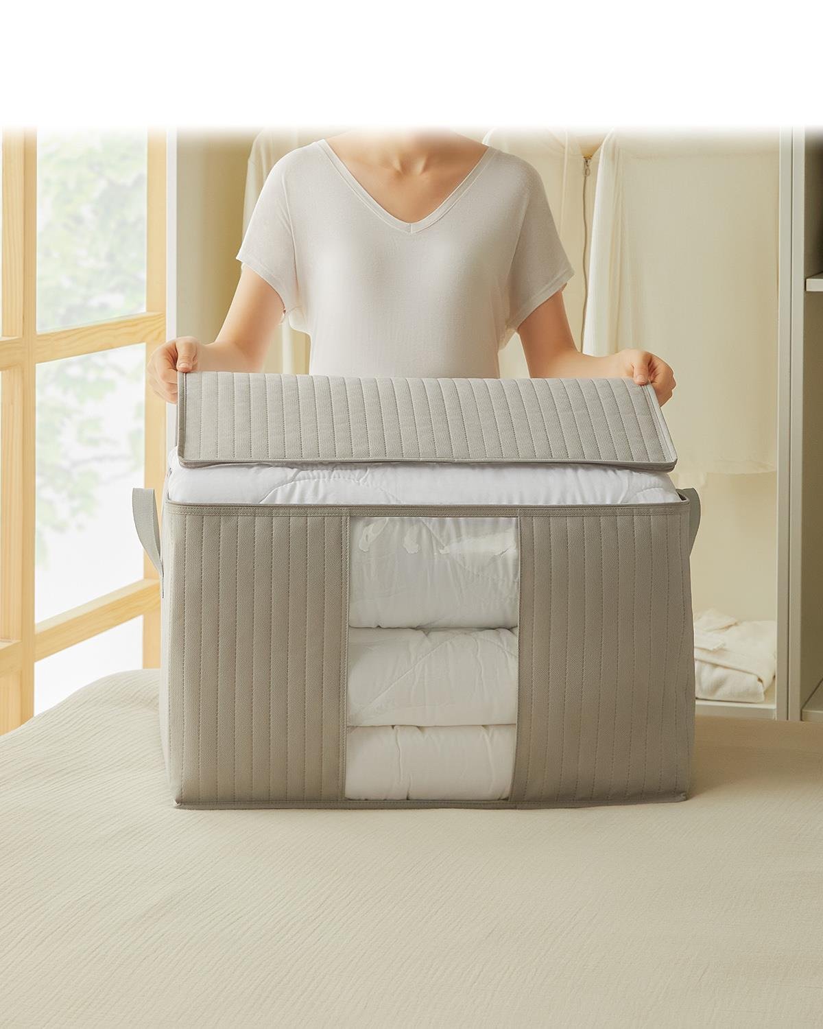 Büyük Boy Pvc Pencereli Gri Renk Kapitone Hurç 60 x 43 x 35 cm