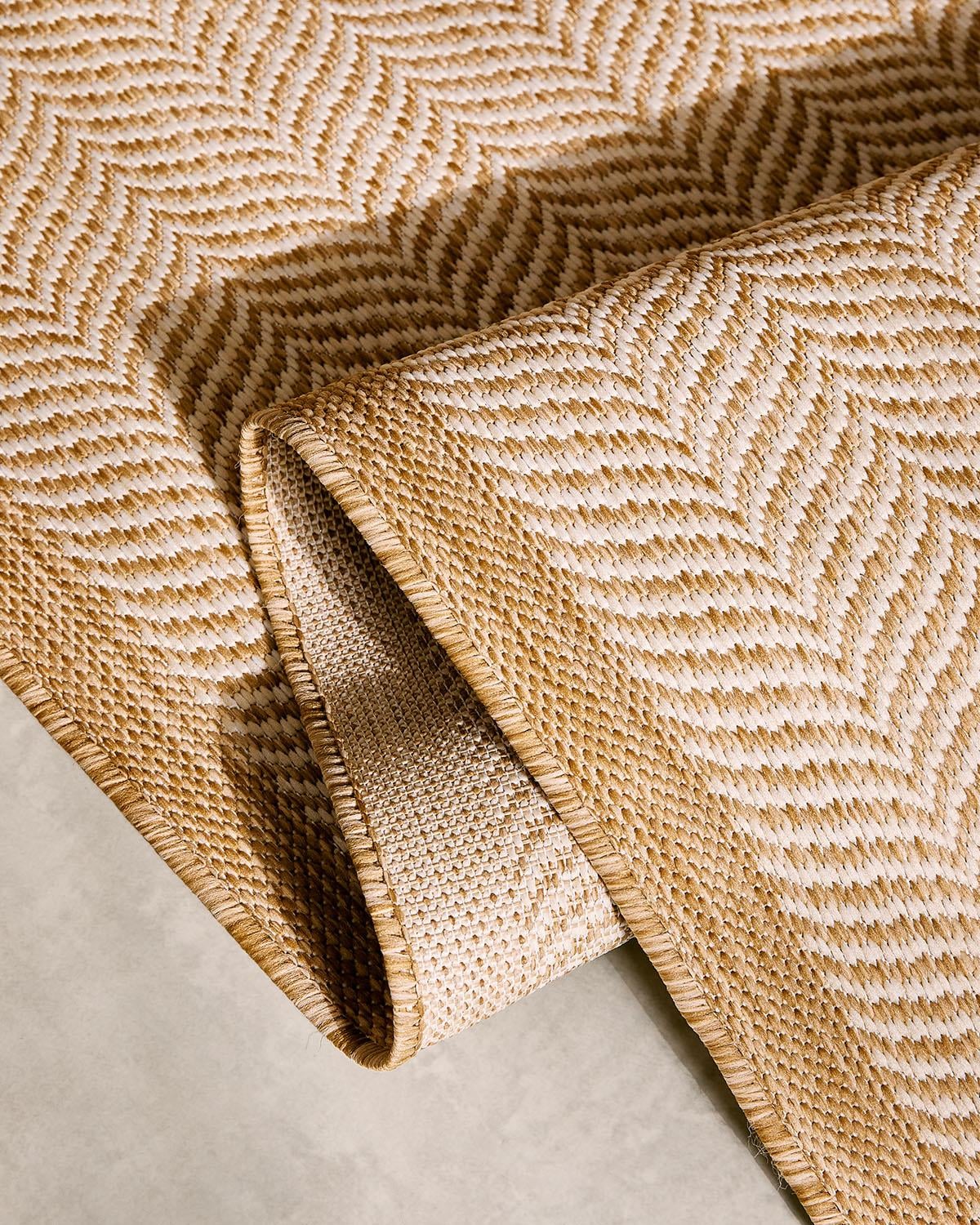 Leke Tutmaz İç Dış Mekan Bej Renk Balıksırtı Halı Kilim 80 x 150 cm