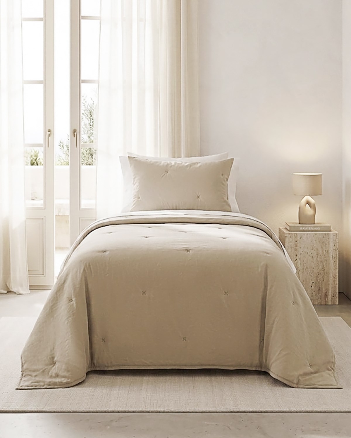 Nakışlı Bej Tek Kişilik Yatak Örtüsü Seti 1 Adet 180 x 230 / 1 Adet 50 x 70 cm