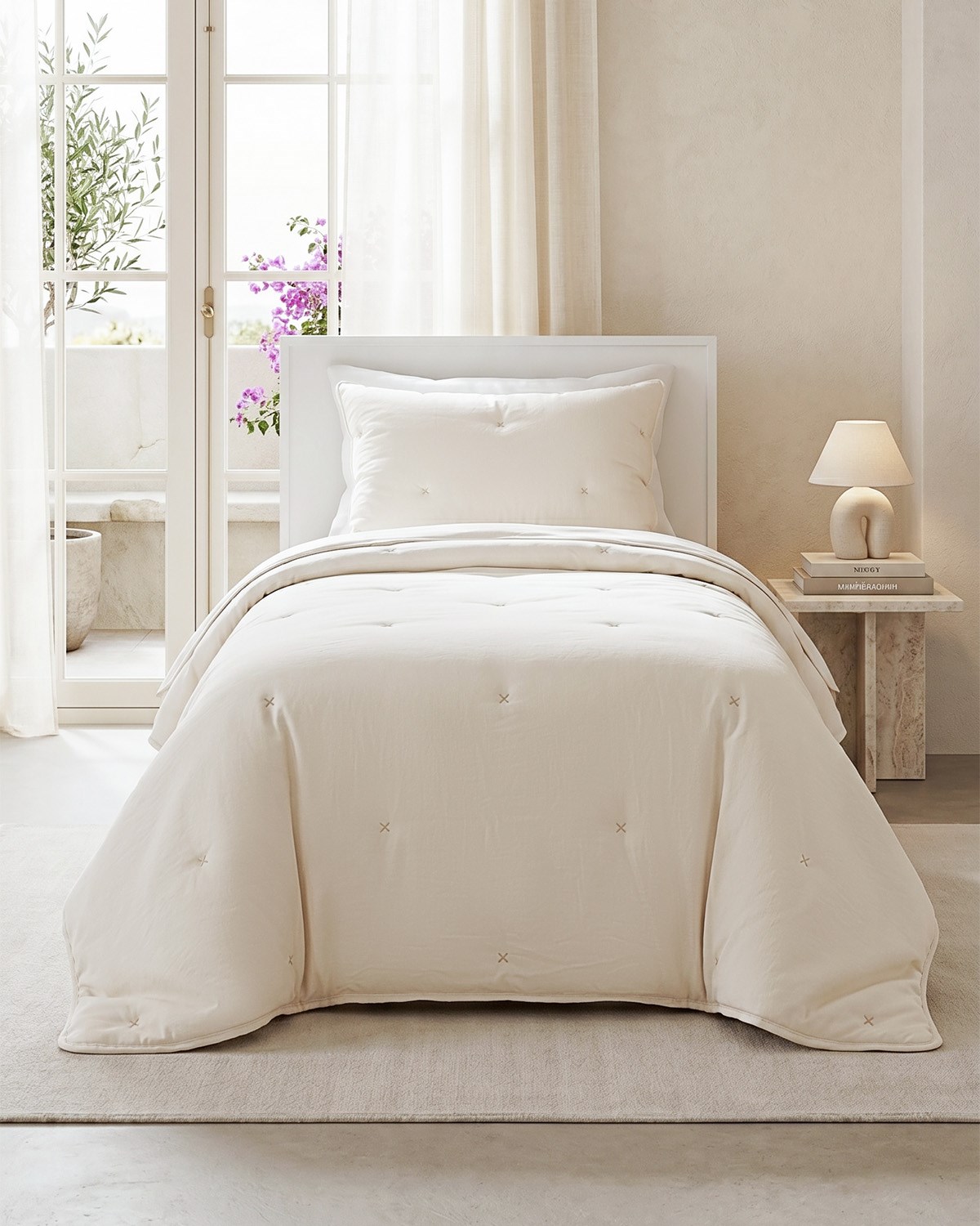 Nakışlı Ekru Tek Kişilik Yatak Örtüsü Seti 1 Adet 180 x 230 / 1 Adet 50 x 70 cm