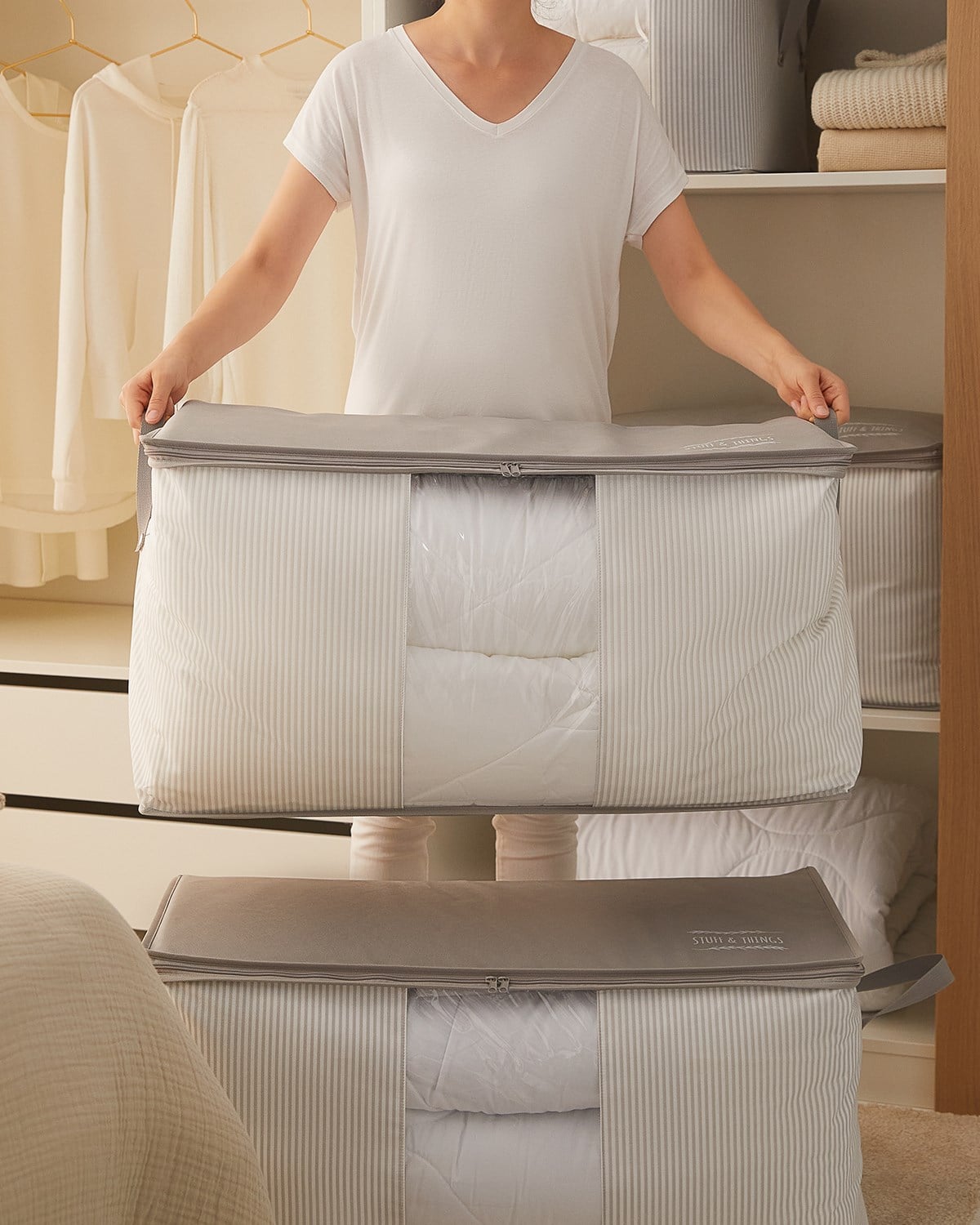 Mega Boy Pvc Pencereli Gri Çizgili Stuff & Things Hurç 75 x 40 x 40 cm