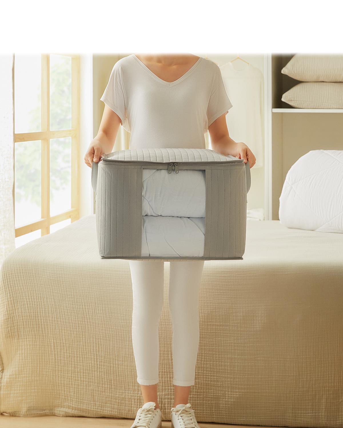 Orta Boy Pvc Pencereli Gri Renk Kapitone Hurç 45 x 40 x 30 cm