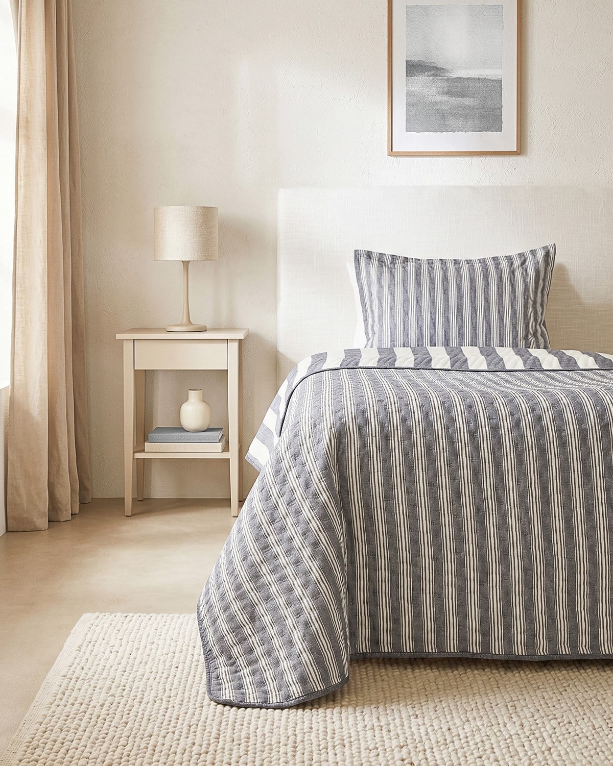 Pamuklu Kapitoneli Antrasit Renk Çizgi Desen Tek Kişilik Yatak Örtüsü Seti 1 Adet 180 x 230 / 1 Adet 50 x 70 cm