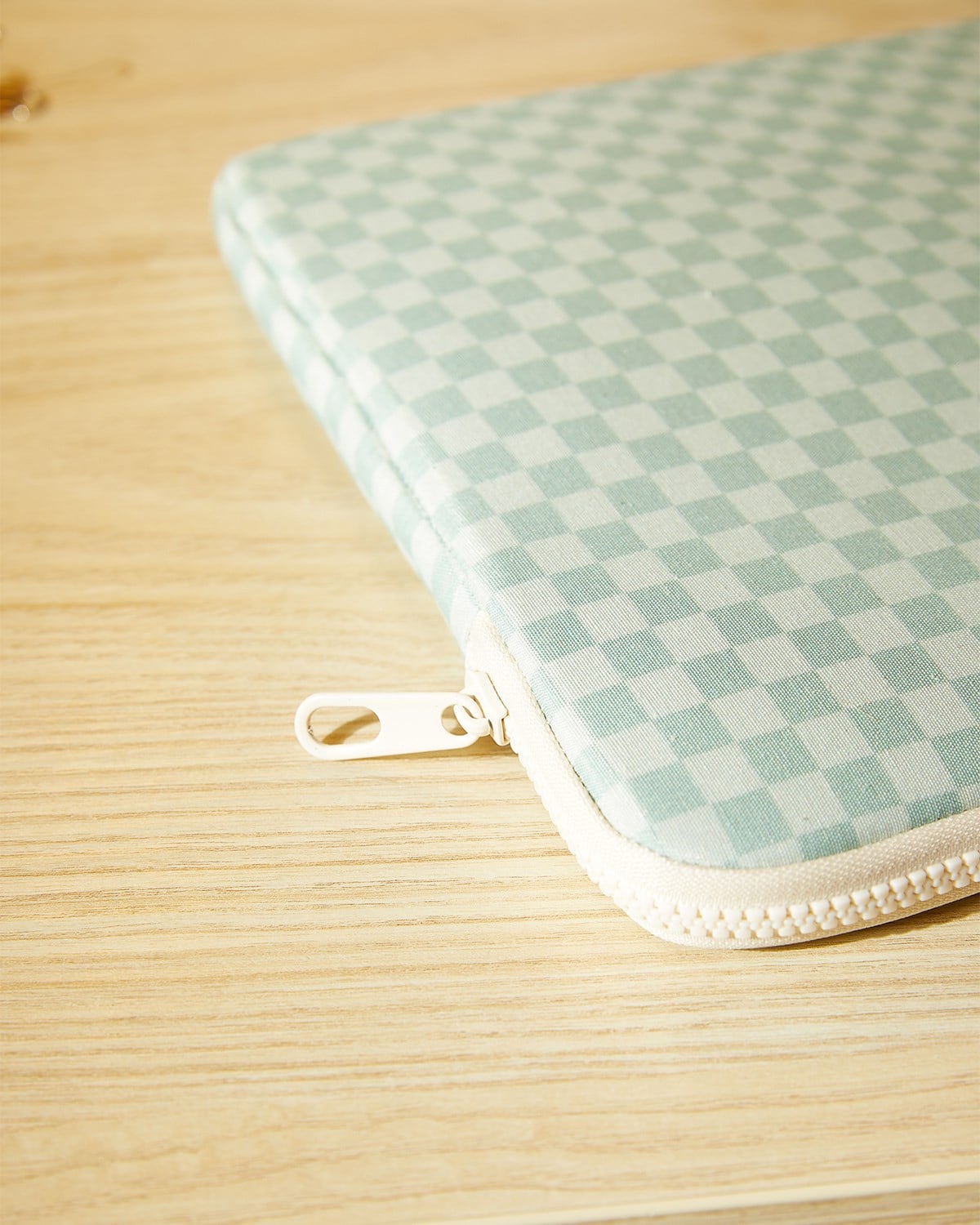 Su İtici Leke Tutmaz Mint Dama Desen Tablet Taşıma Çantası / Kılıfı 32.5 x 24 x 2 cm