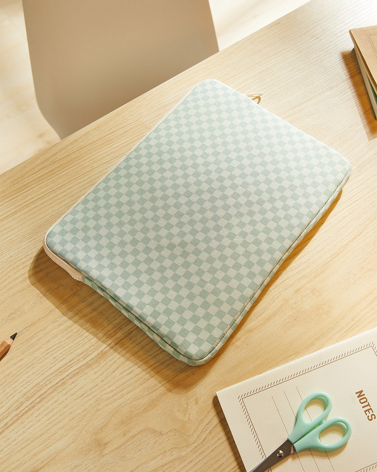 Su İtici Leke Tutmaz Mint Dama Desen Tablet Taşıma Çantası / Kılıfı 32.5 x 24 x 2 cm