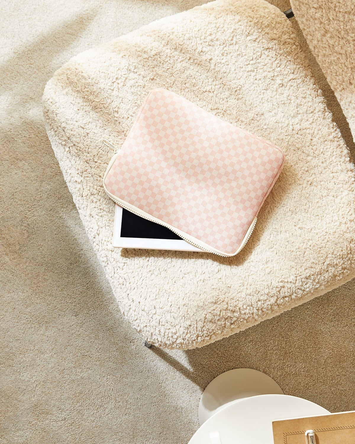 Su İtici Leke Tutmaz Pembe Dama Desen Tablet Taşıma Çantası / Kılıfı 27 x 21 x 2 cm