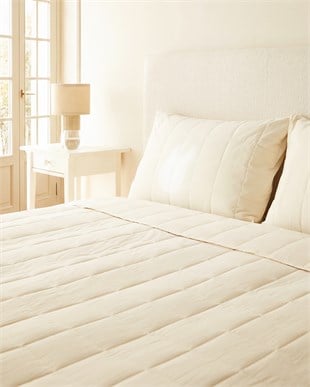%100 Pamuk Kumaş Kapitoneli Ekru Çok Amaçlı Çift Kişilik Yatak Örtüsü Seti 1 Adet 250 x 230 / 2 Adet 50 x 70 cm