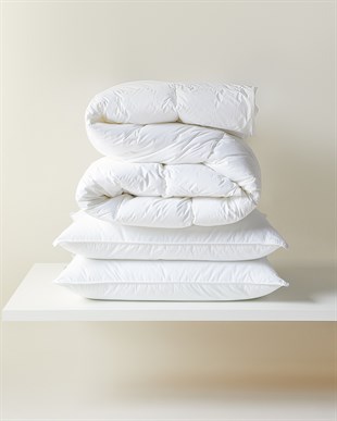 %100 Pamuk Kumaş Kaz Tüyü Konforunda Saten Biyeli Mikrojel Battal Boy Yastık Yorgan Seti 1 Adet 235 x 215 / 2 Adet 50 x 70 cm