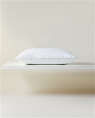 %100 Pamuk Kumaş Kaz Tüyü Konforunda Saten Biyeli 900 Gr Mikrojel Yastık 50 x 70 cm