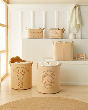 3lü Çocuk Odası Sevimli Zürafa Jüt Keten Kumaş Sepet Set 1 Adet 24 x 17 x 14 / 1 Adet 30 x 21 x 18 / 1 Adet 33 x 40 cm