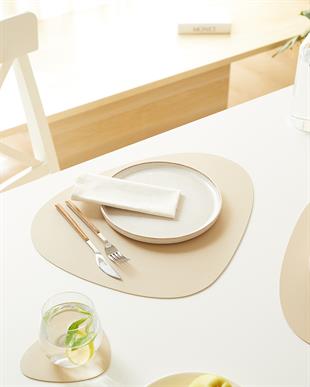 6lı Bej/Taş Renk Suni Deri Amerikan Servis Set 45 x 36 cm