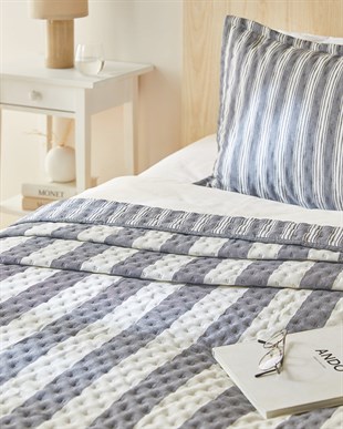 Pamuklu Kapitoneli Antrasit Renk Çizgi Desen Tek Kişilik Yatak Örtüsü Seti 1 Adet 180 x 230 / 1 Adet 50 x 70 cm
