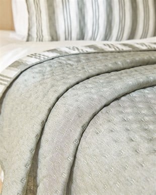 Pamuklu Kapitoneli Haki Renk Çizgi Desen Tek Kişilik Yatak Örtüsü Seti 1 Adet 180 x 230 / 1 Adet 50 x 70 cm