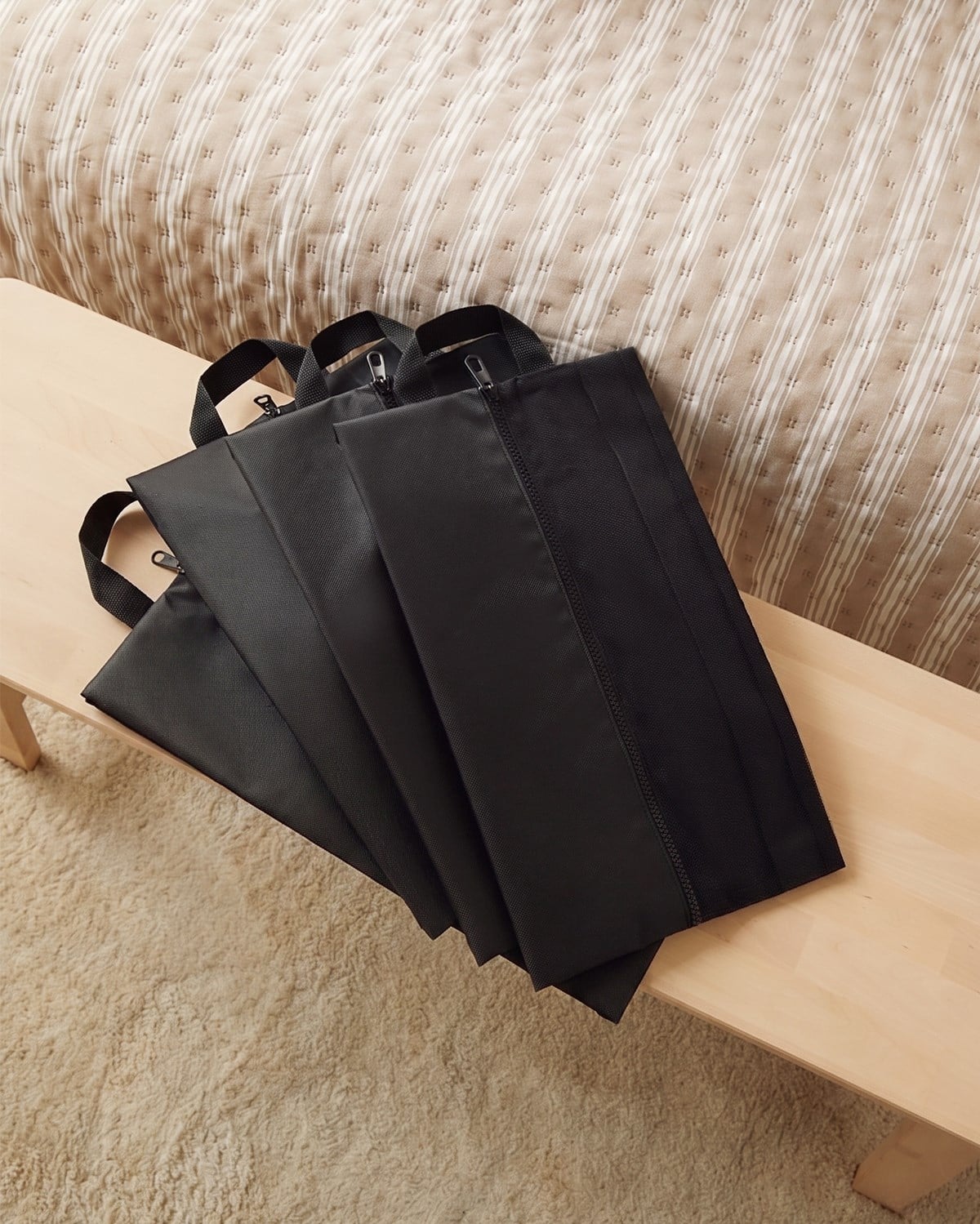 4'lü Siyah Renk Fileli Oxford Kumaş Ayakkabı Düzenleyici Taşıma Çantası Seti 22 x 40 x 9 cm