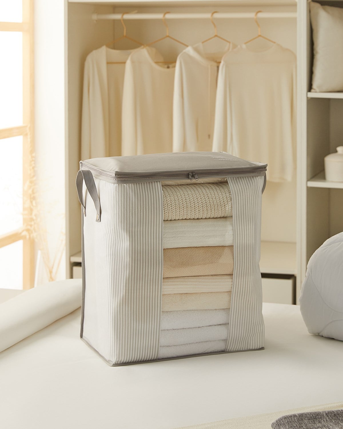 Ocean Home Pvc Pencereli Stuff&Things Gri Çizgili Hurç // 45x30x50