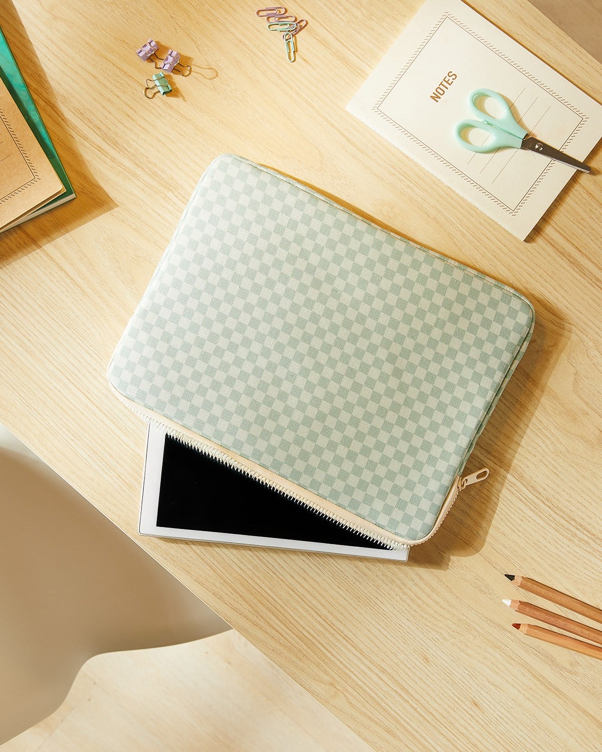 Su İtici Leke Tutmaz Mint Dama Desen Tablet Taşıma Çantası / Kılıfı 32.5 x 24 x 2 cm