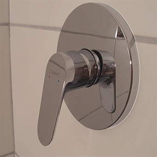HANSGROHE FOCUS KROM ANKASTRE DUŞ BATARYASI