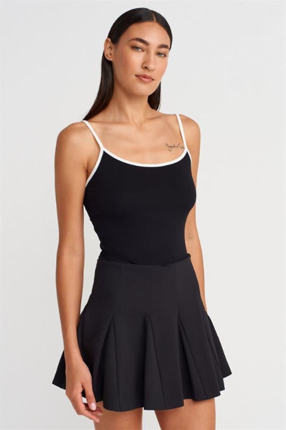 Kadın Kontrast Şeritli Askılı Top - SİYAH