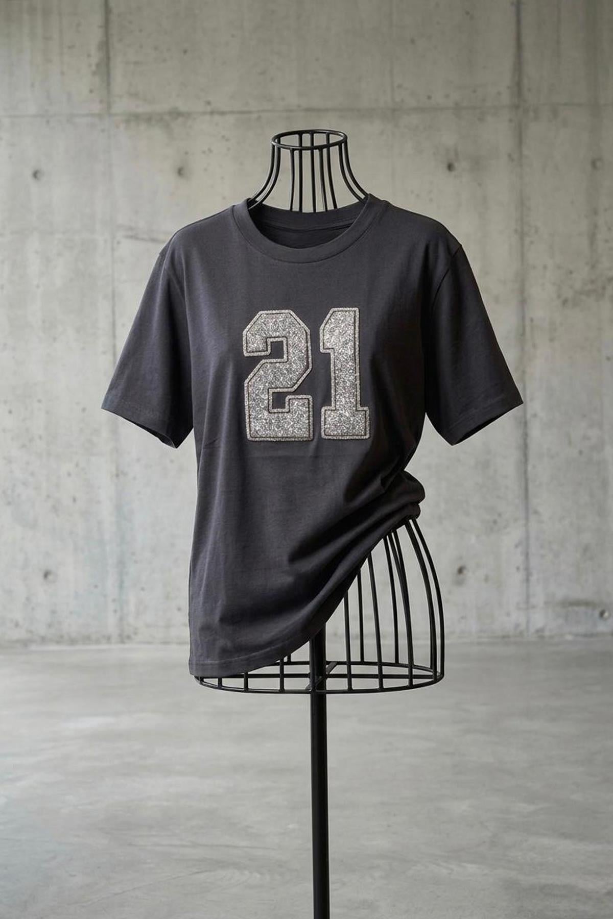 Kadın 21 Yazılı Taşlı Tshirt - ANTRESİT