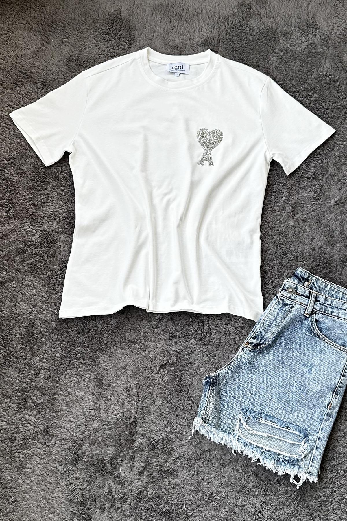Kadın A Harfli Kalpli Taşlı Tshirt - EKRU