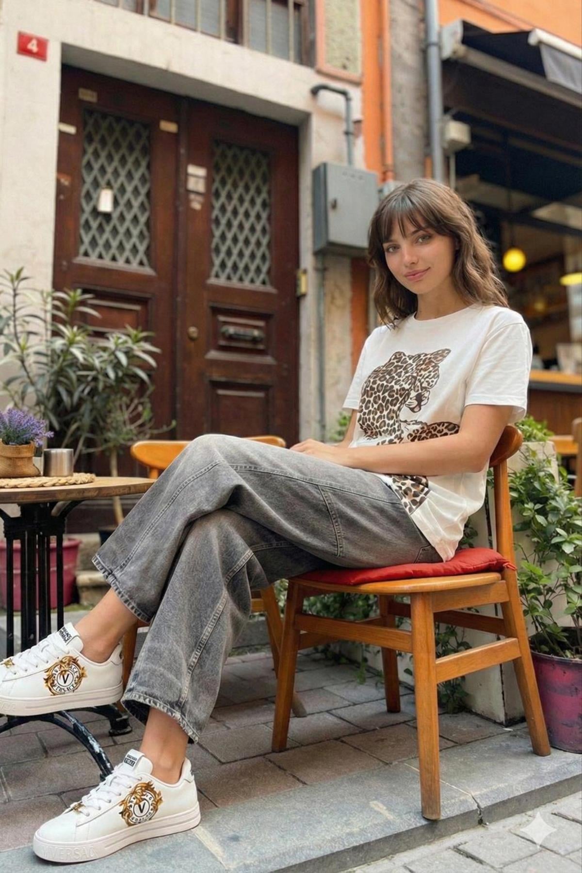 Kadın Leopar Baskılı Tshirt - BEYAZ