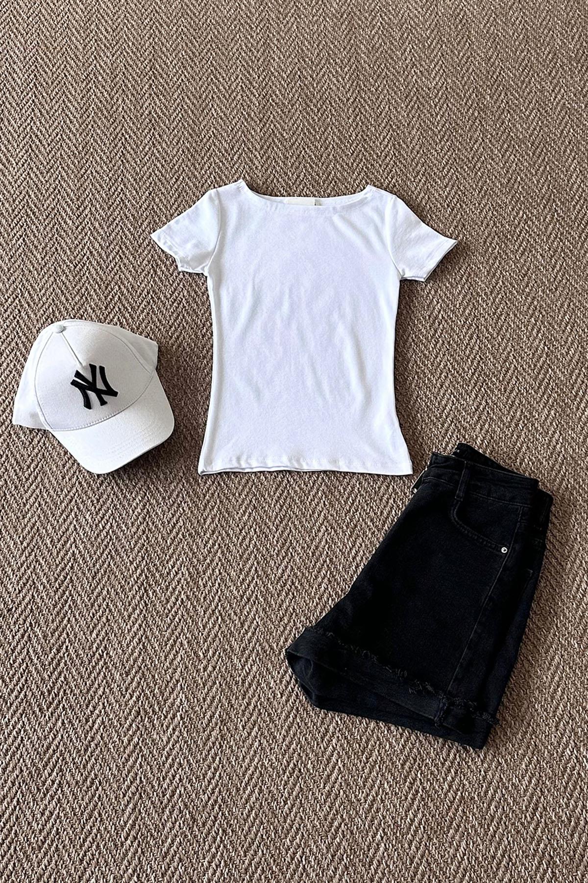 Kadın Modal Kayık Yaka Crop Tshirt - BEYAZ