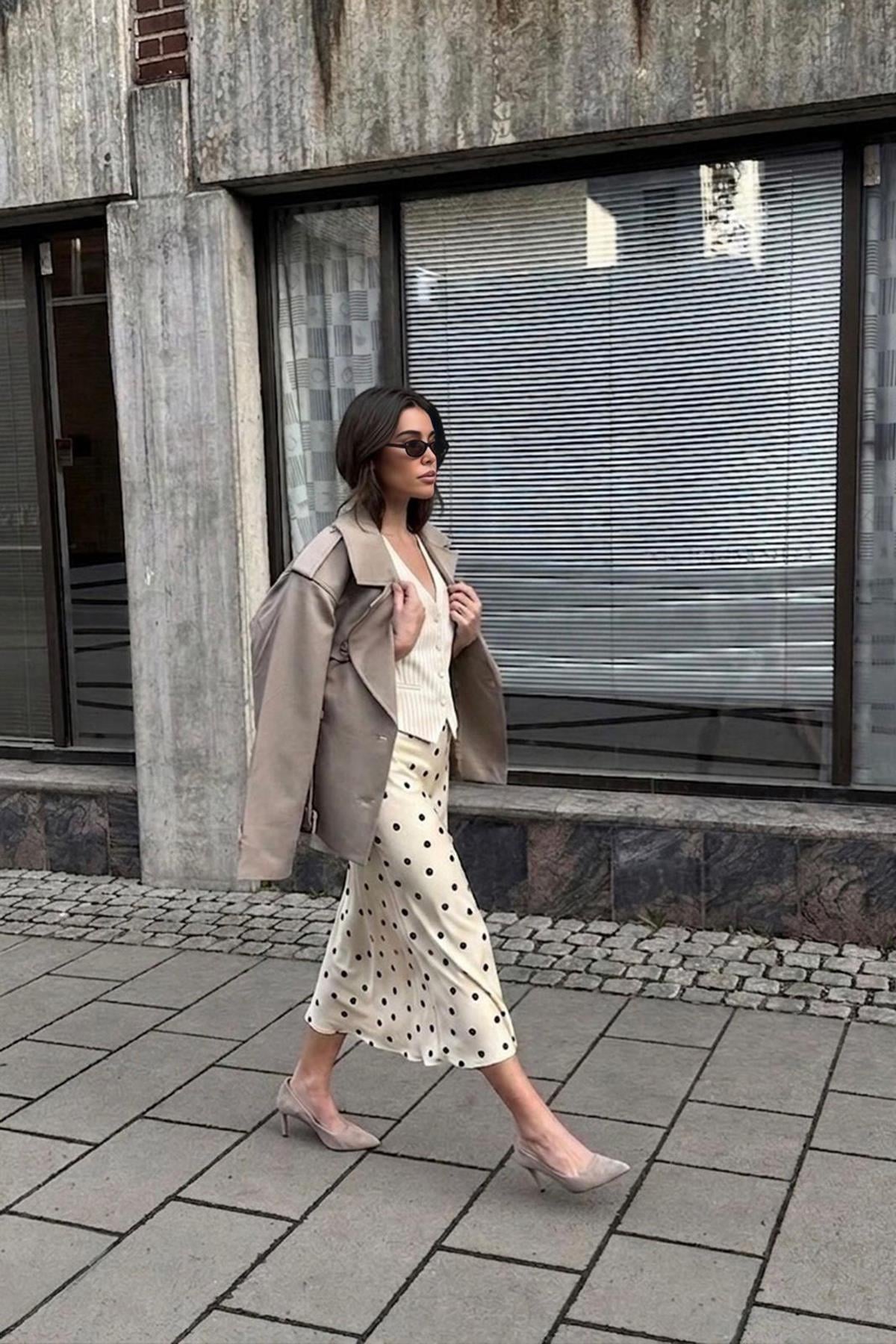 Kadın Puantiye Desenli Saten Etek - KREM