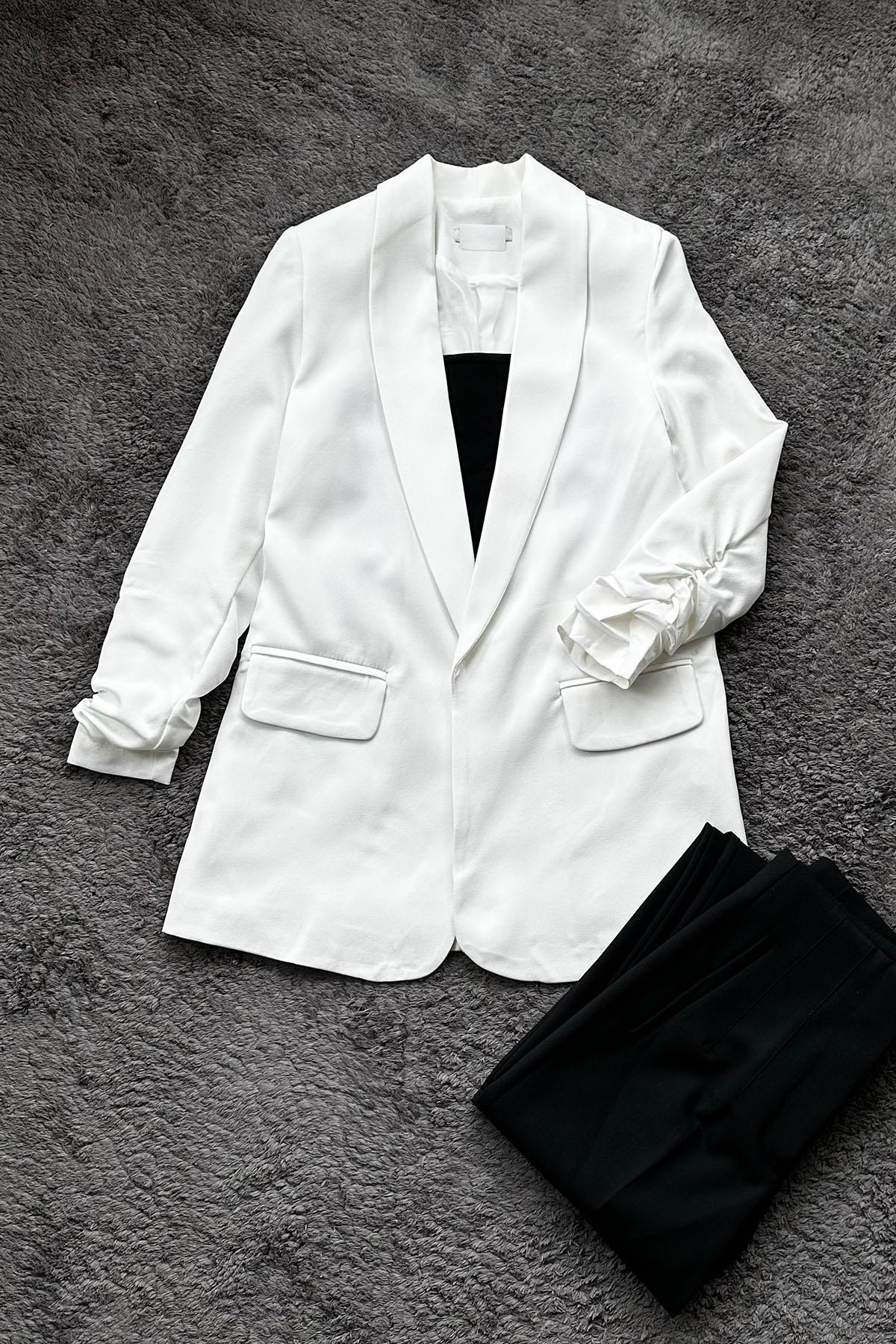 Kadın Şal Yaka Düğmesiz Kolu Büzgülü Blazer Ceket - BEYAZ