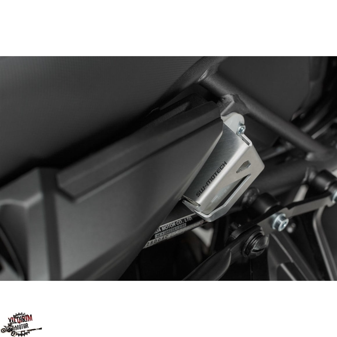 SW-Motech Honda CRF 1000L Africa Twin Modeller Arka Fren Hidrolik Depo Koruma