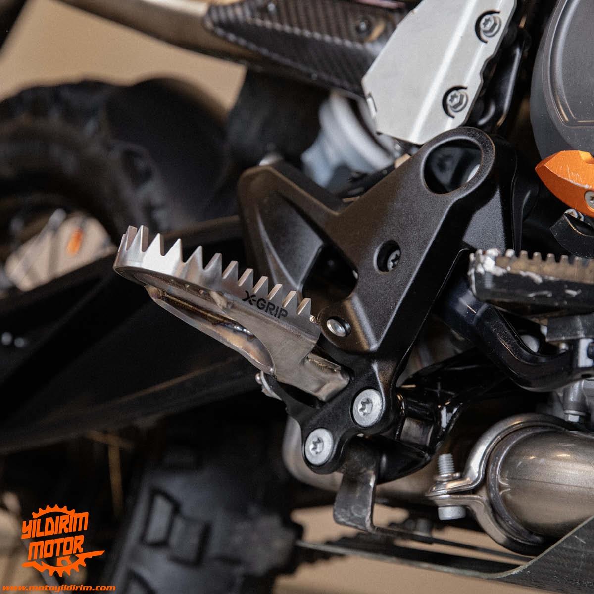 X-GRİP KTM HUSQVARNA GASGAS TİTANYUM BASAK SETİ