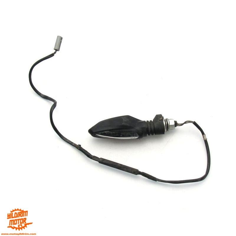 KTM DUKE 125-200-250-390 SAĞ ARKA SİNYAL 