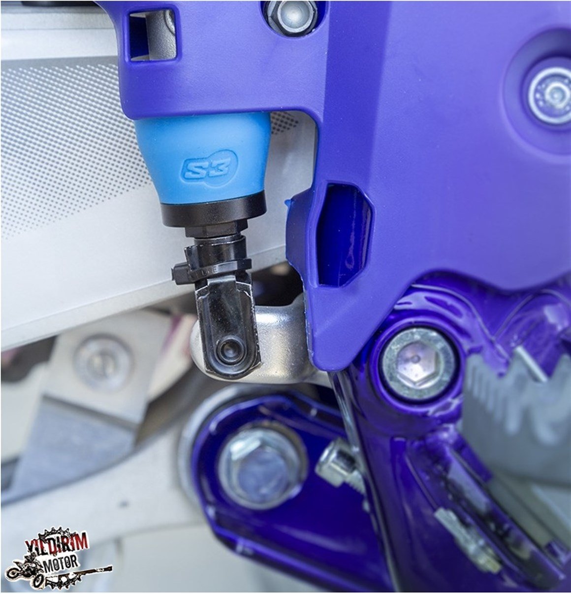 S3 SHERCO ARKA FREN MERKEZİ PLASTİK YAY