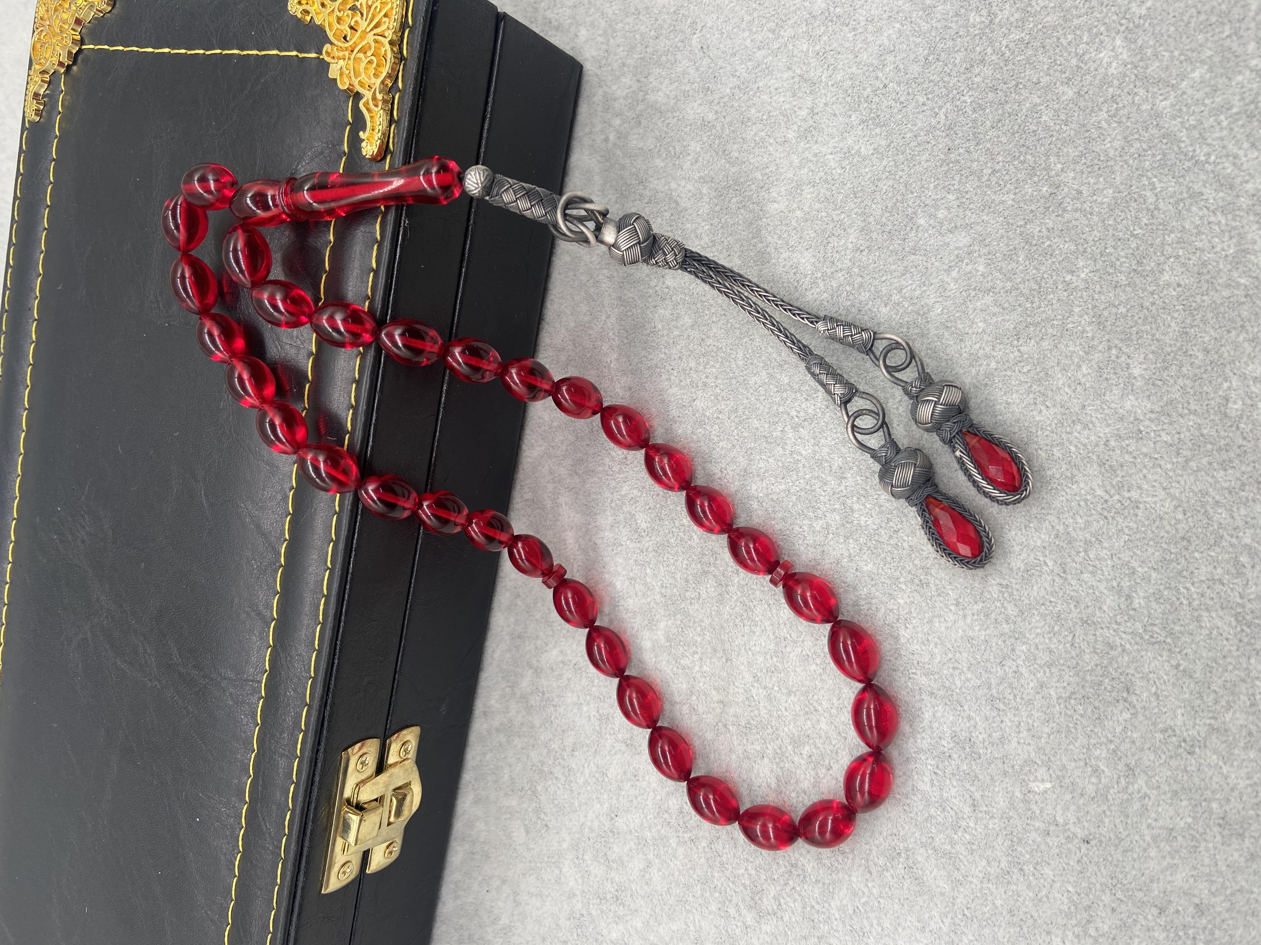 TRABZON EL ÖRMESİ GÜMÜŞ AKSESUARLI SIKMA KEHRİBAR