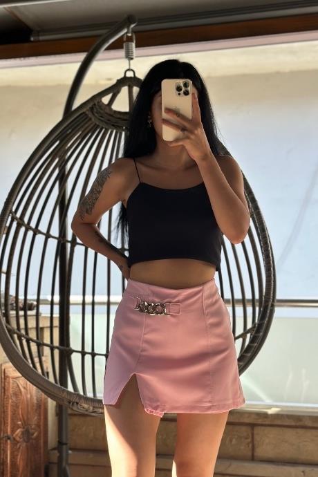 Pembe Bel Yandan Gizli Fermuarlı Kalın Zincir Detaylı Ön Yırtmaçlı Şort Etek