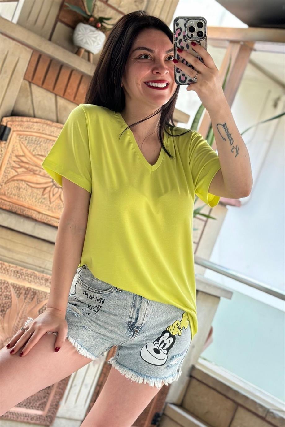 V Yaka Basic Tshirt Fıstık Yeşili