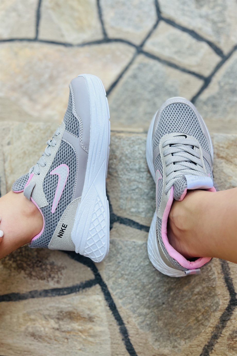 Gri Pembe Anaroklu Faylon Taban Spor Ayakkabı