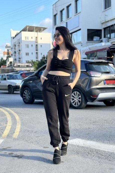 Bel Ve Bilek Lastik Detaylı Nakış İşlemeli Pamuk Kumaş Eşofman SİYAH