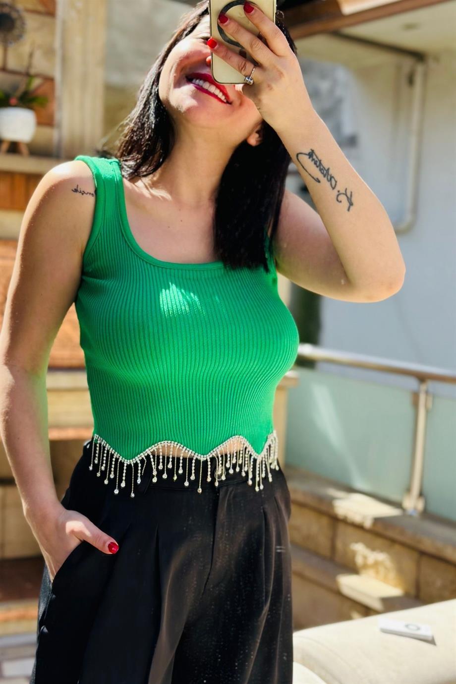 U Yaka Fitilli Eteği Taşlı Triko Crop Bluz ZÜMRÜT YEŞİL