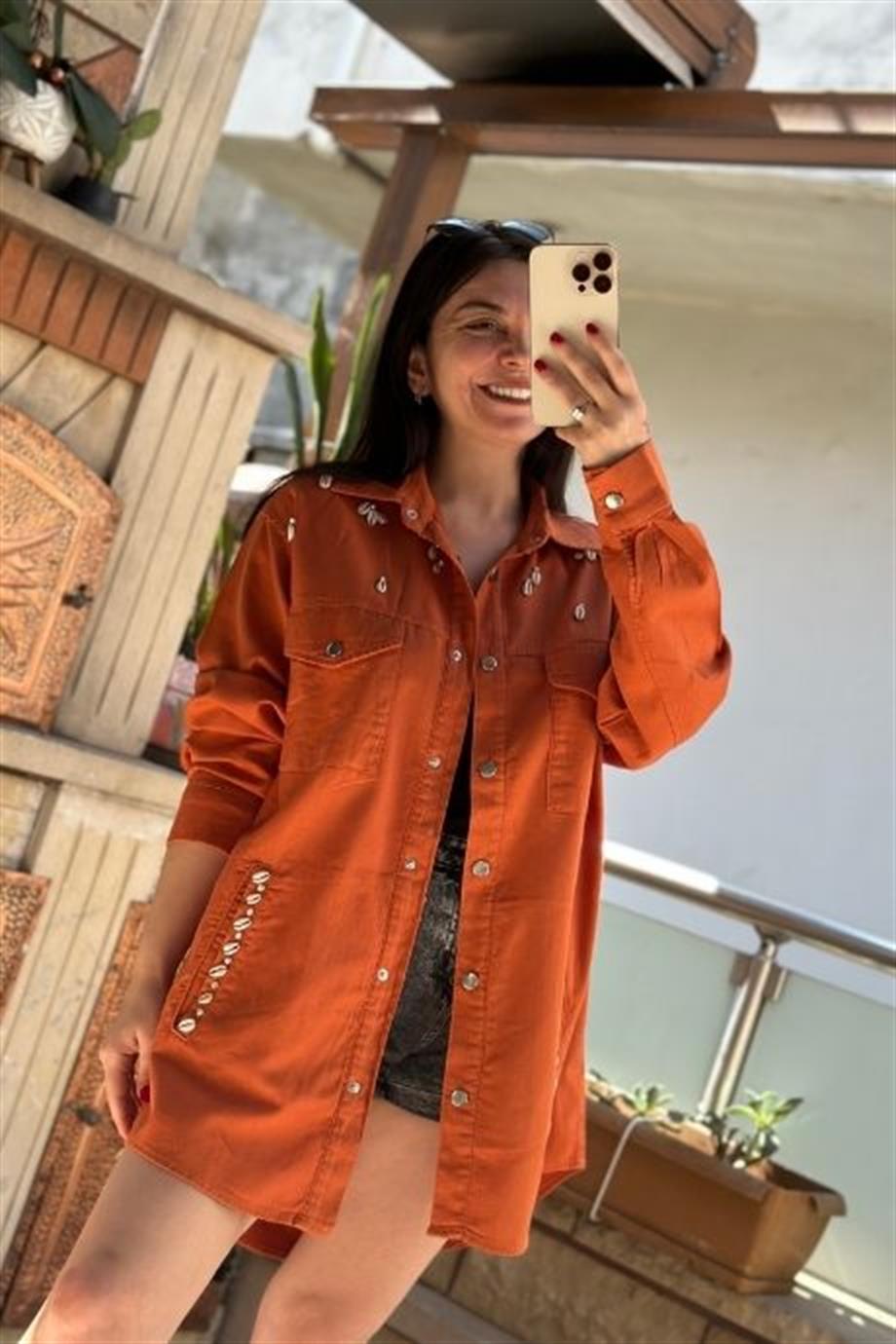 Deniz Kabuğu Ve Taş İşleme Detaylı Gabardin Gömlek KİREMİT