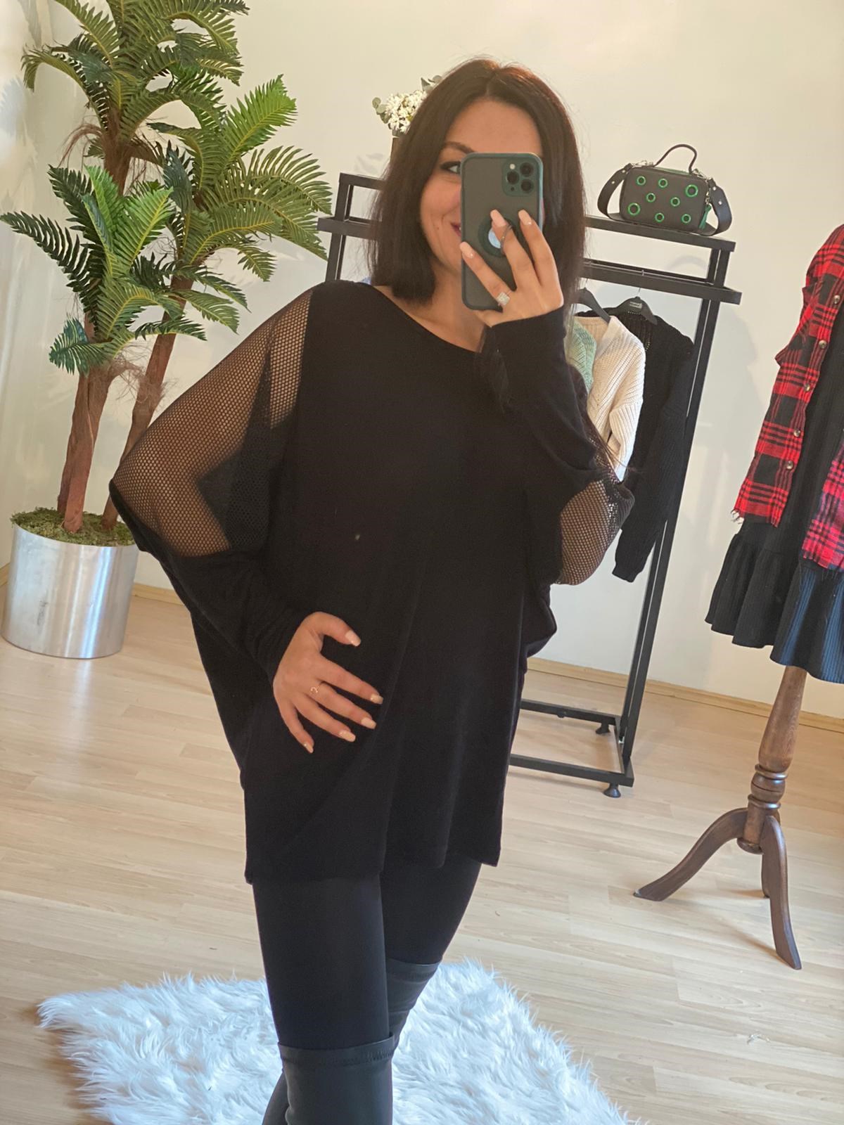 Kolları Fileli Siyah Triko Bluz