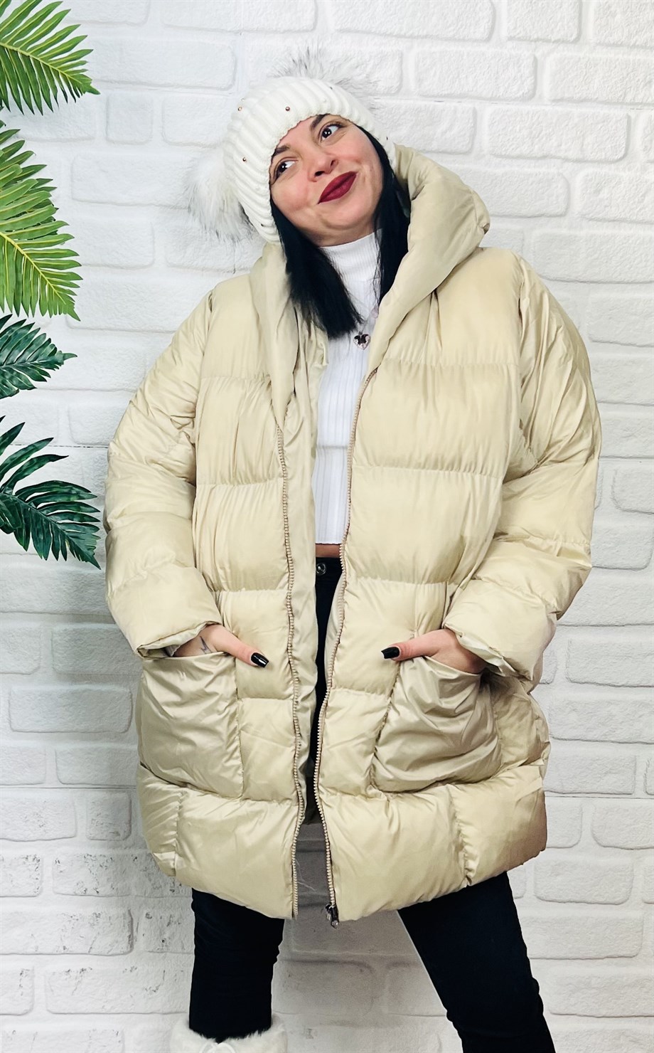 Krem Kapüşonlu Yarasa Kol Oversize Şişme Mont
