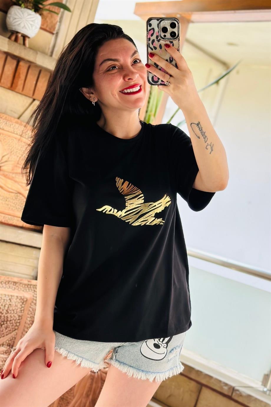 Bisiklet Yaka Simli Parlak Kuş Baskılı Tshirt SİYAH SARI