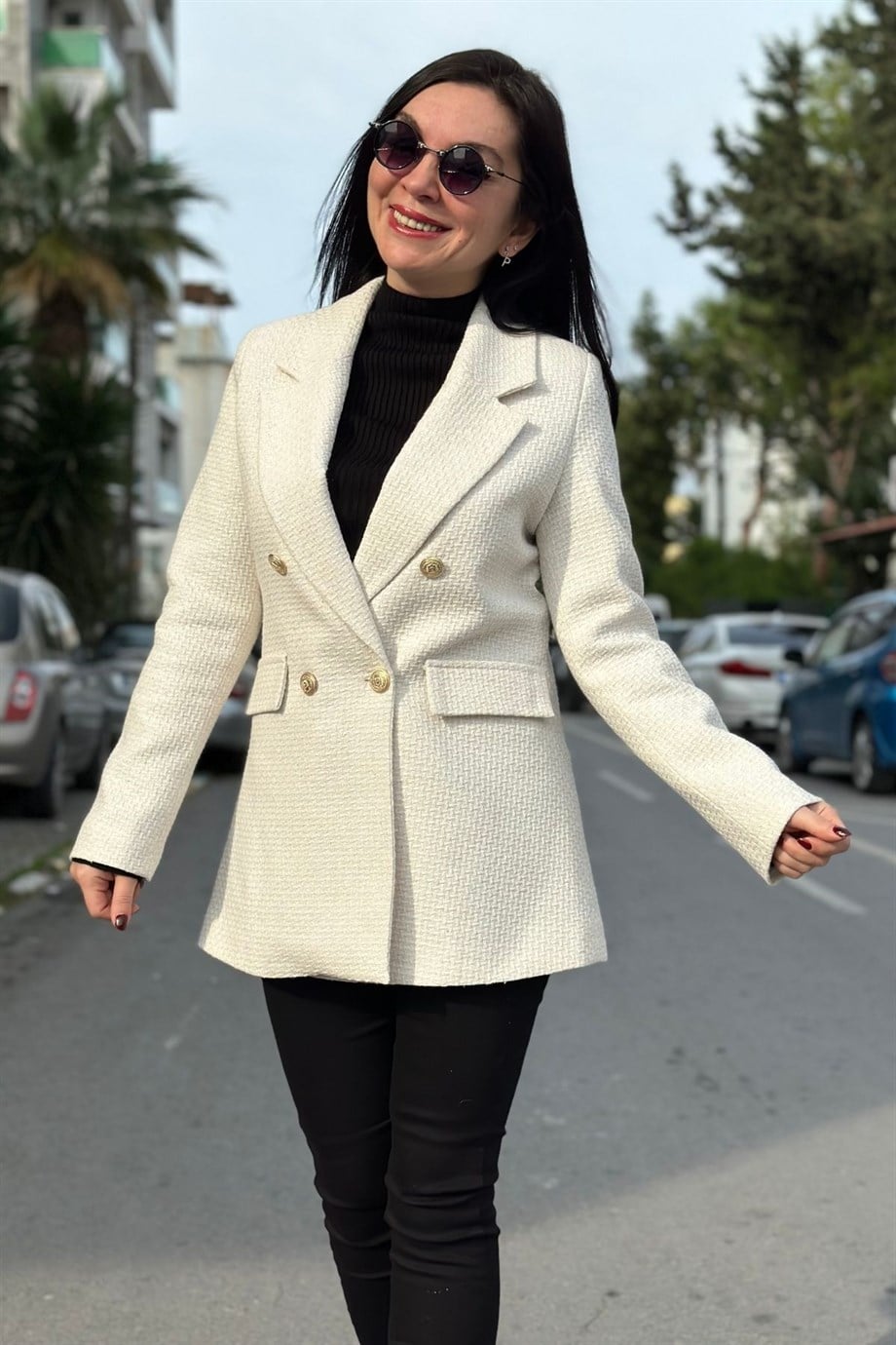 Kapak Cep Detaylı Düğmeli İçi Astarlı Blazer Ceket Bej